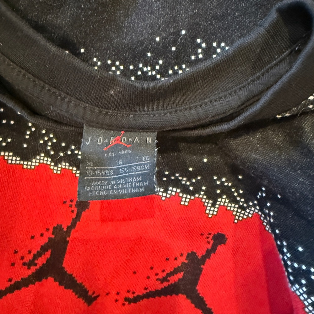 Nike Air Jordan Holiday Crew Neck Sweatshirt - Picture 4 of 4